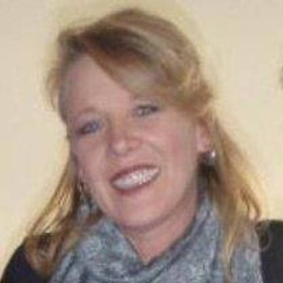 Meet your Posher, Beth - Picture 1 of 1